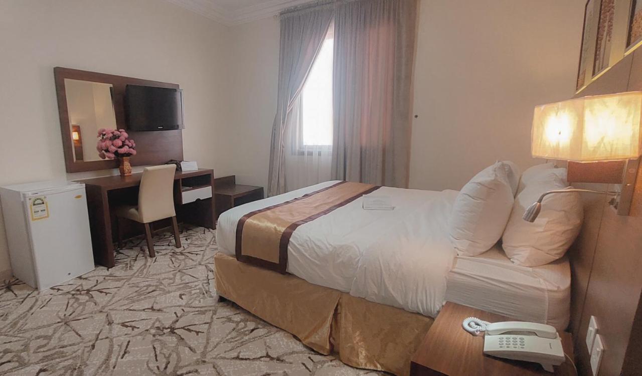 Rabwah Al Safwa 8 Hotel *