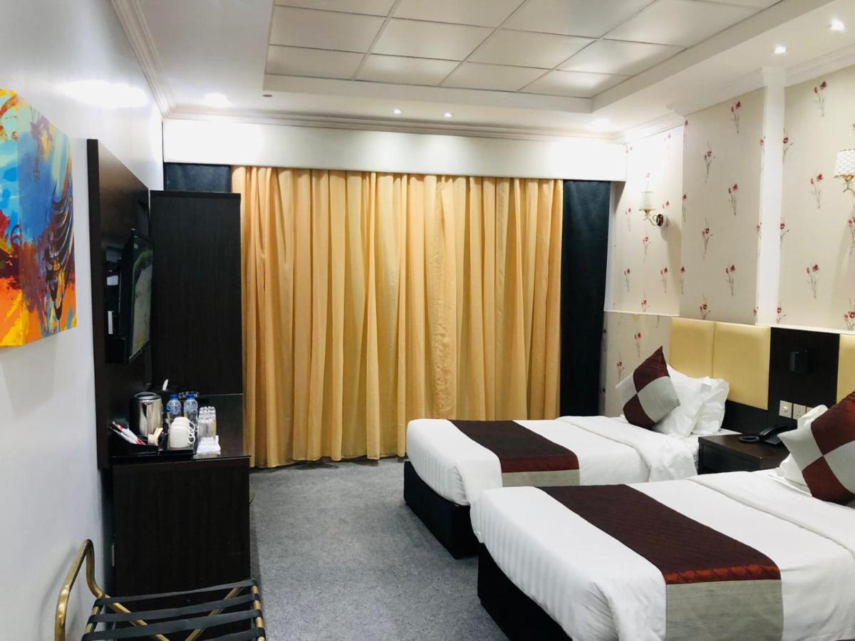 Hotel M Platinum 3*