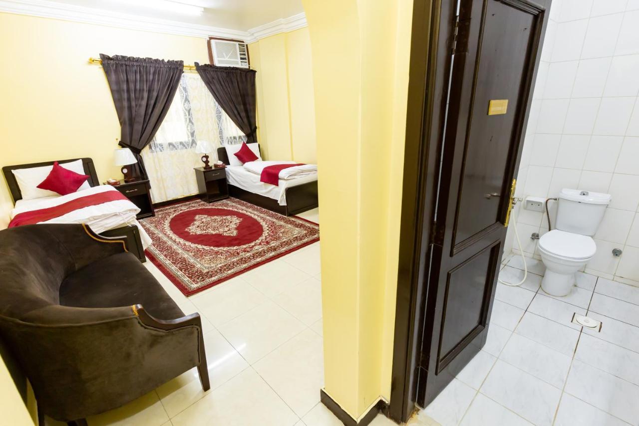 - Al Madinah 09 2*