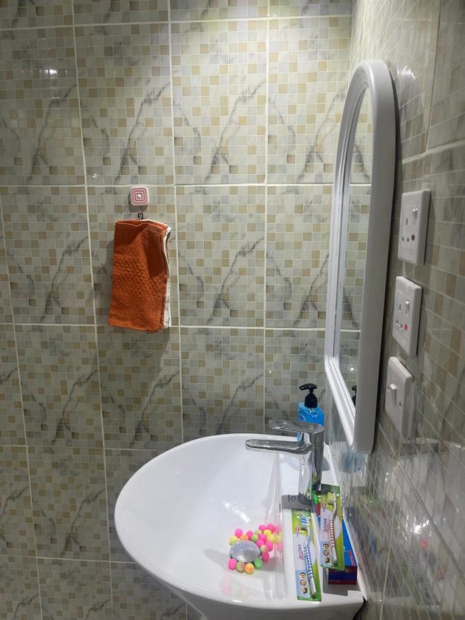 Apartment غرفة و دورة مياه خاصة - Private And Bathroom Medina
