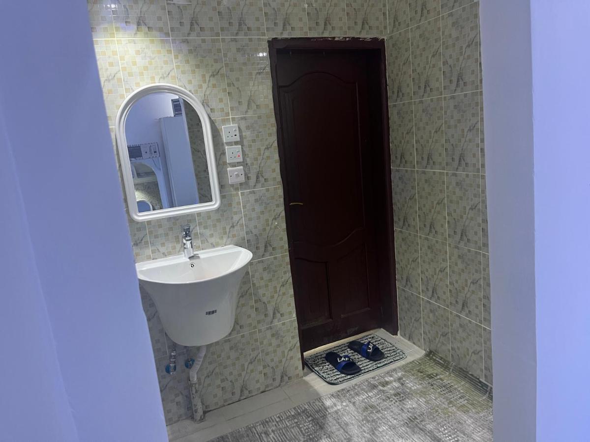 غرفة و دورة مياه خاصة - Private And Bathroom Apartment