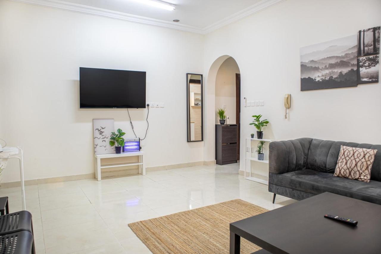 Luxurious Family 3 Bedroom 10 Mins Drive To Al-masjid Nabawi - Nozol Noor 1 *