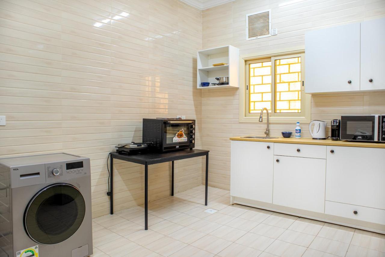 Apartment Luxurious Family 3 Bedroom 10 Mins Drive To Al-masjid Nabawi - Nozol Noor 1 Medina