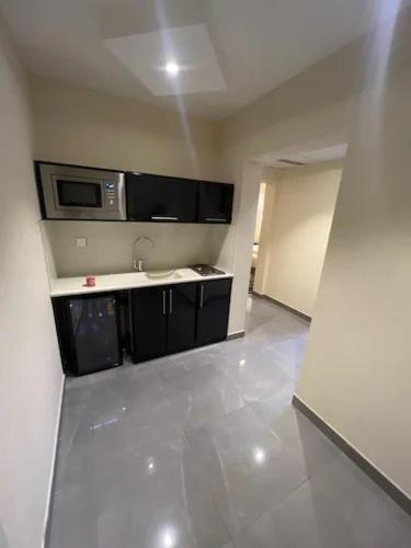 Y Platinum Hotel 2*