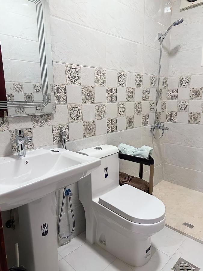 Apartment شقة غرفتين نوم وصالة ومطبخ - 2 Bedroom