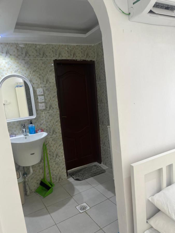 غرفة و دورة مياه خاصة - Private And Bathroom Apartment *