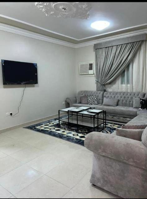 بدور أرضي * Medina