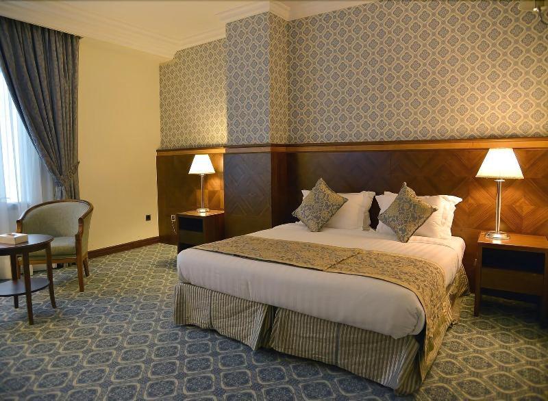 Nozol Royal Hotel 4*
