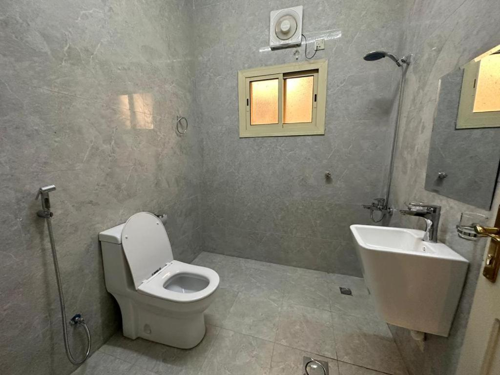 Apartment البركة *