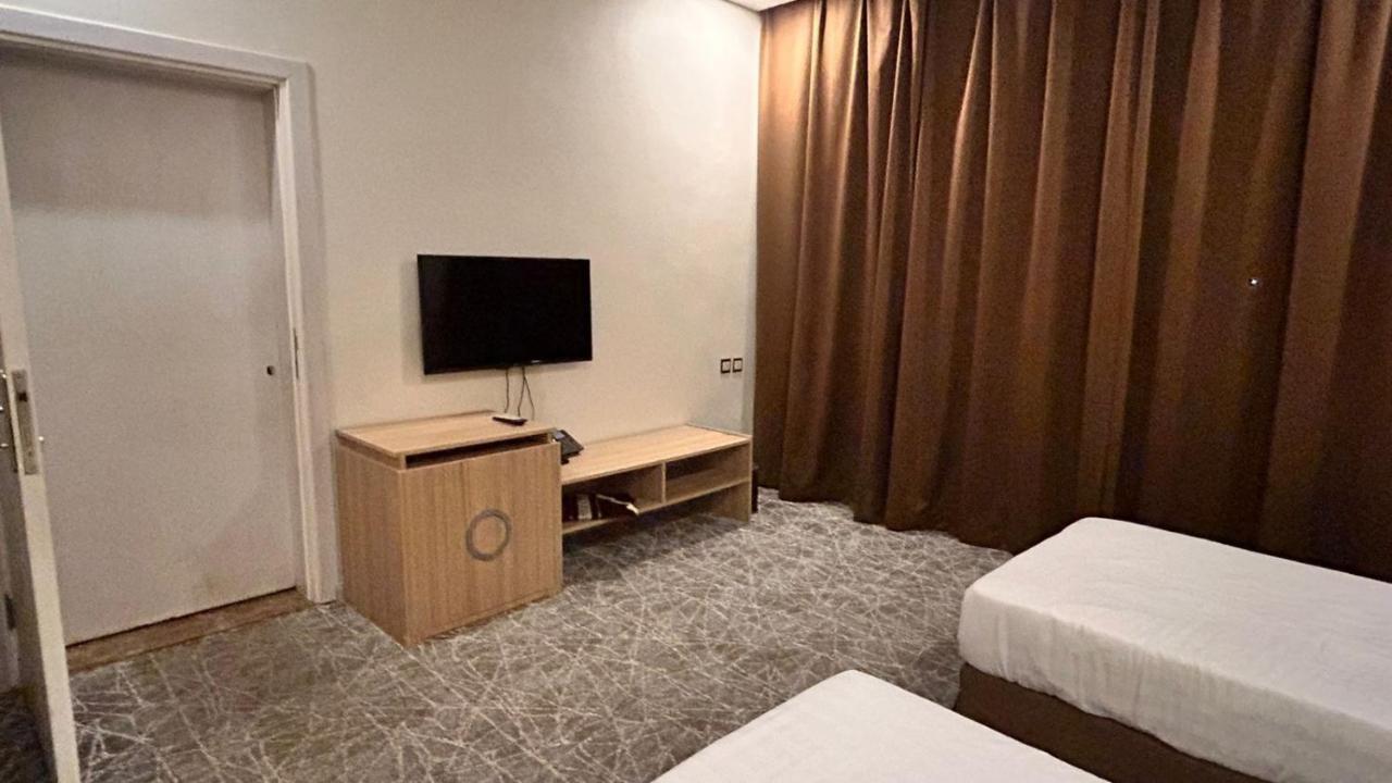 Al Madinah Anasat Hotel