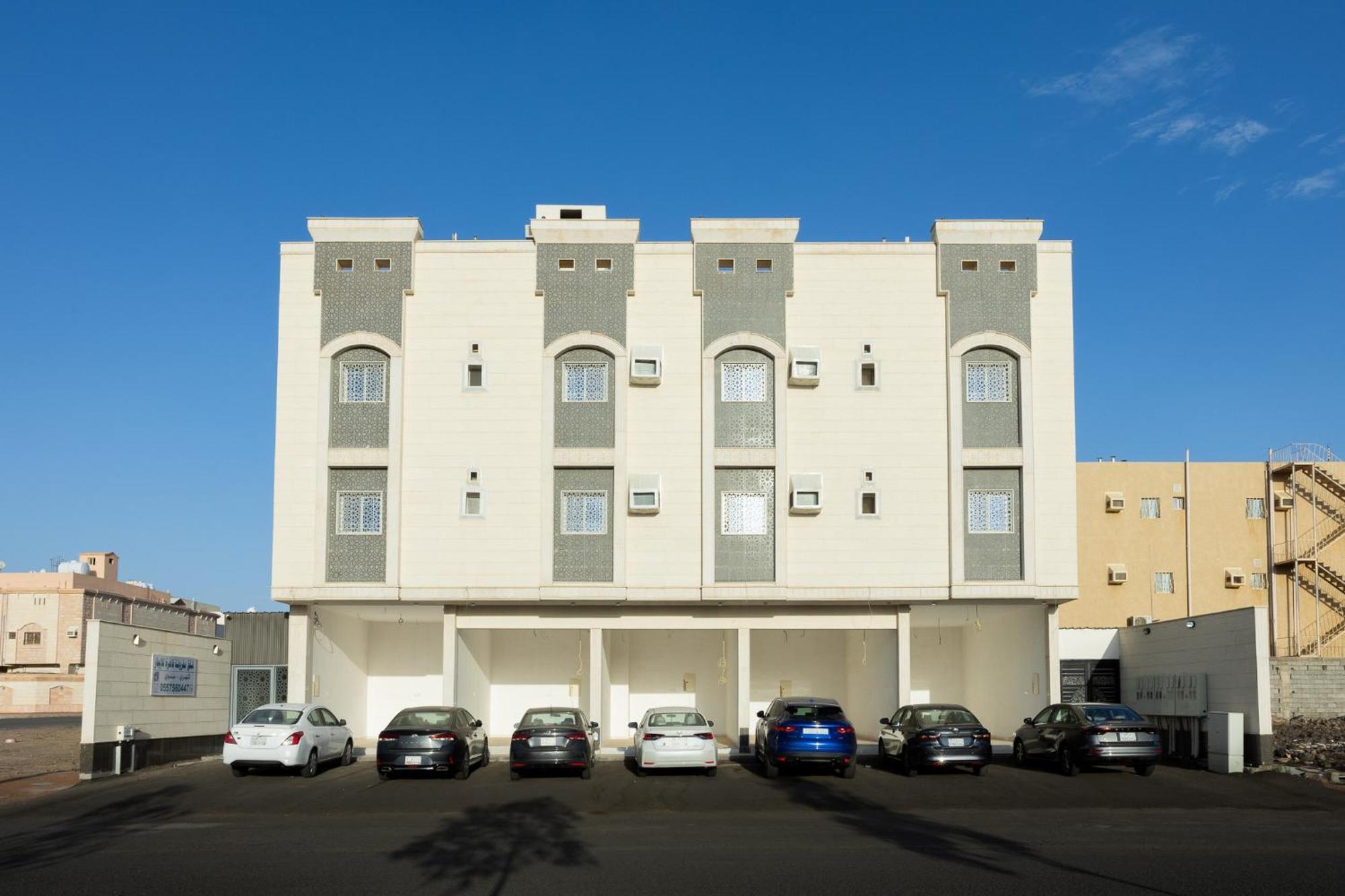 أجنحة لفيف 1 * Medina