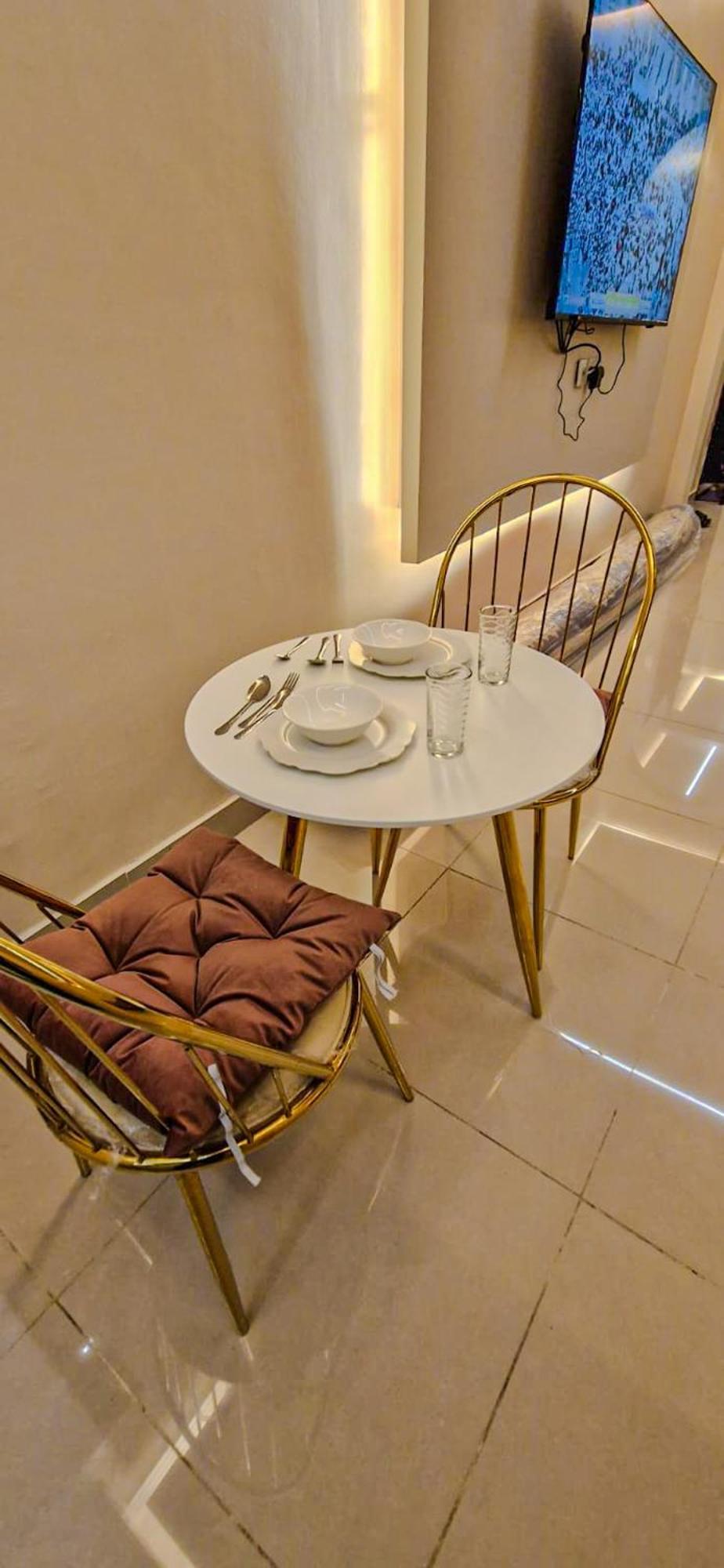 Madina Luxe - 7 Minutes To Haram By Car - Mount Uhud Views - Free Parking - Kitchen Medina