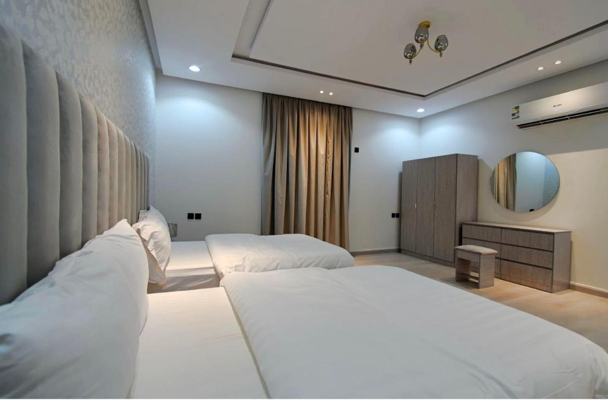Laventon Apartment