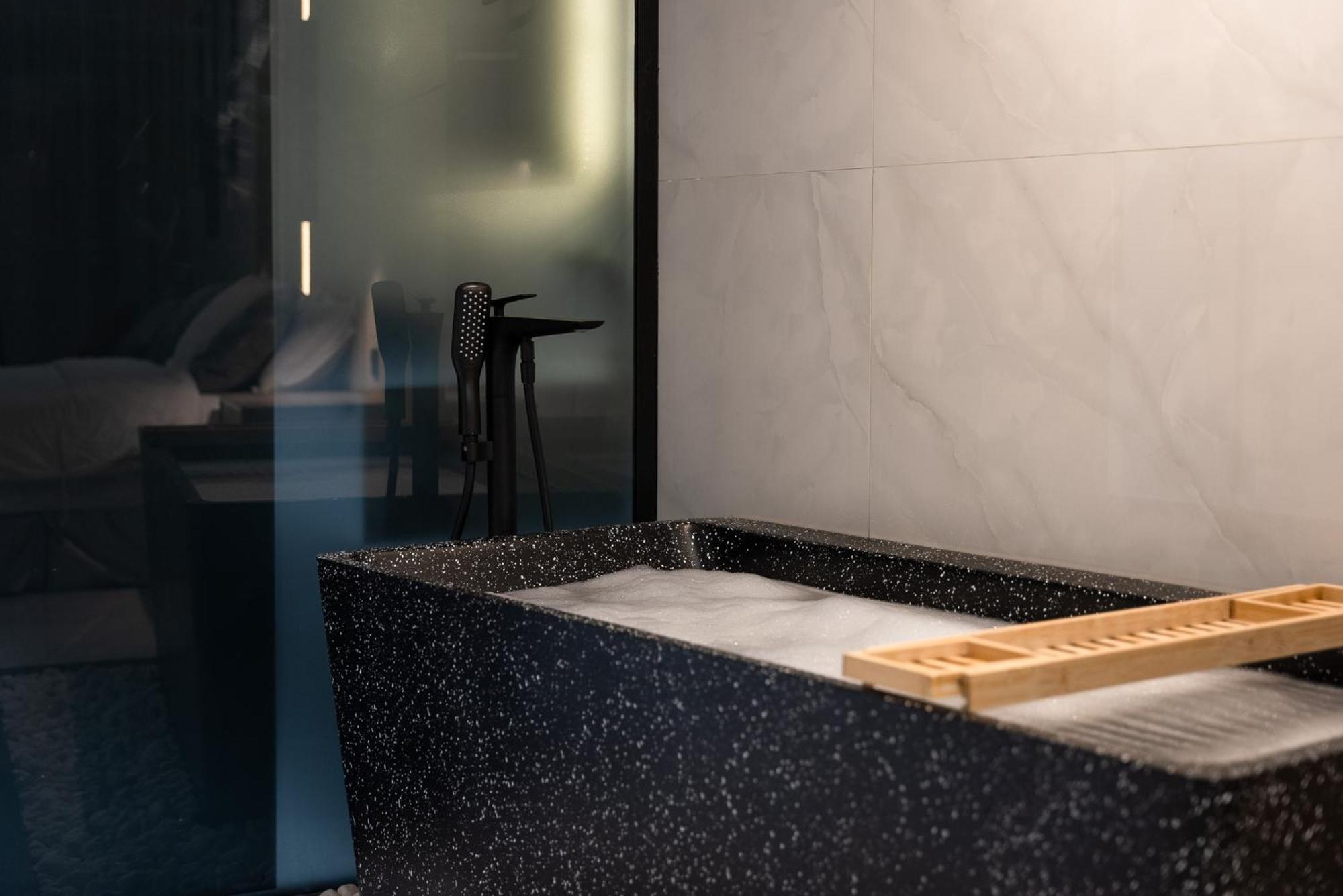 Guest house شاليهات لفيف الفندقية *