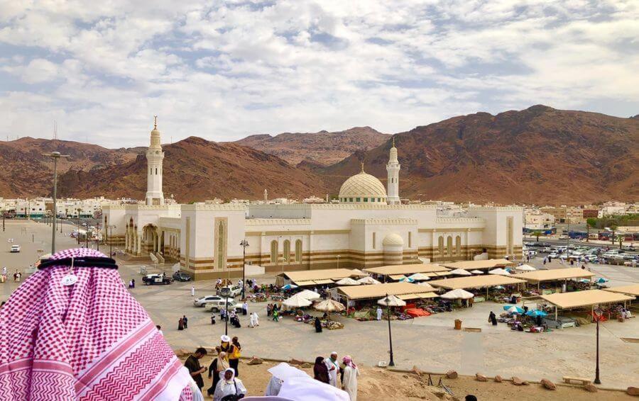Madina - 7 Minutes To Haram By Car - Mount Uhud Views - Free Parking - Sleeps 6 *