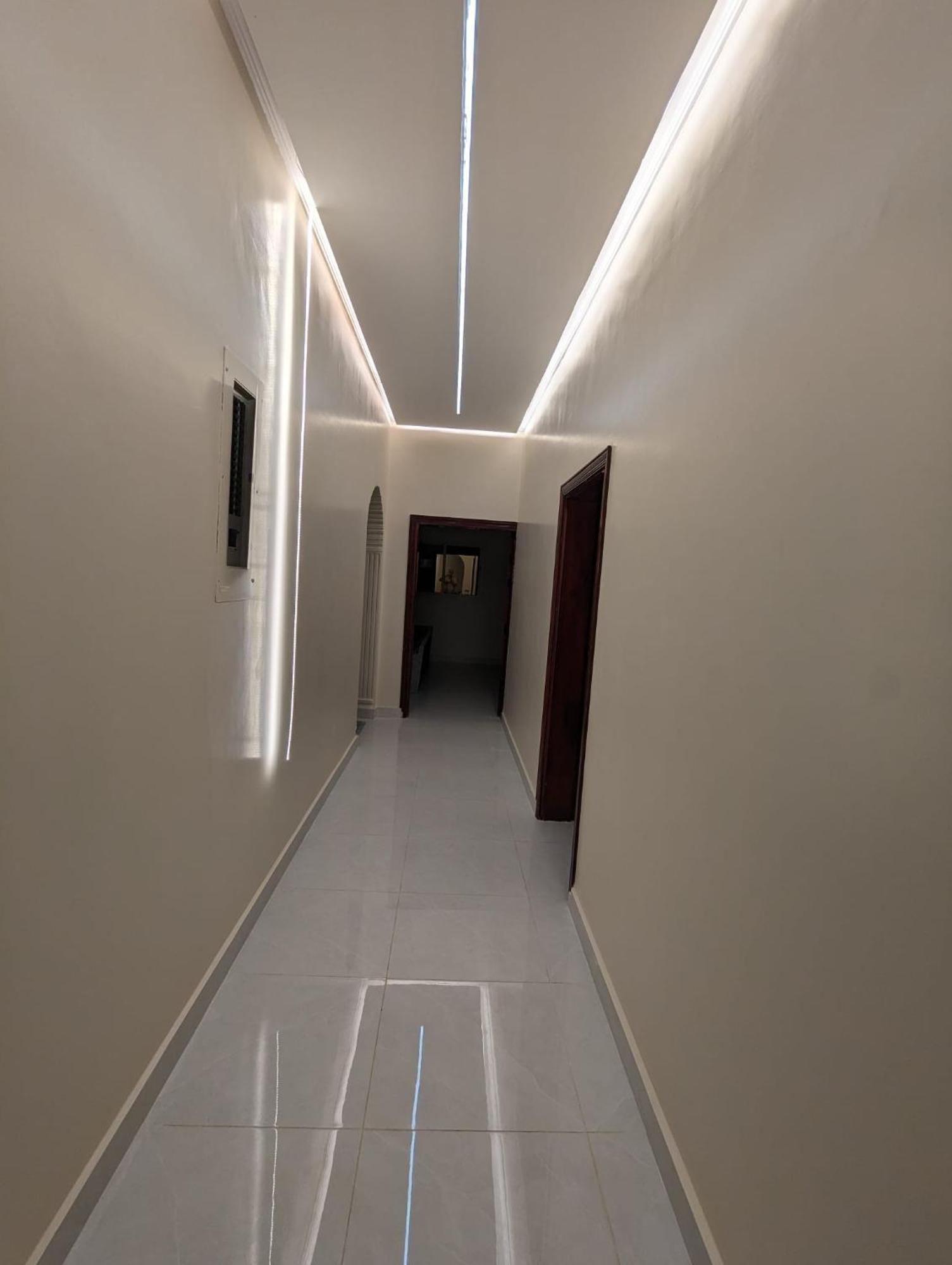 Madina Luxe - 7 Minutes To Haram By Car - Mount Uhud Views - Free Parking - Kitchen *