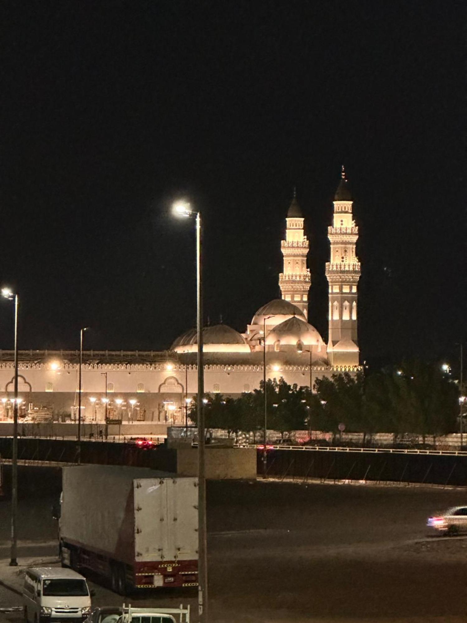 شقق مطله على مسجد قباء Apartment *