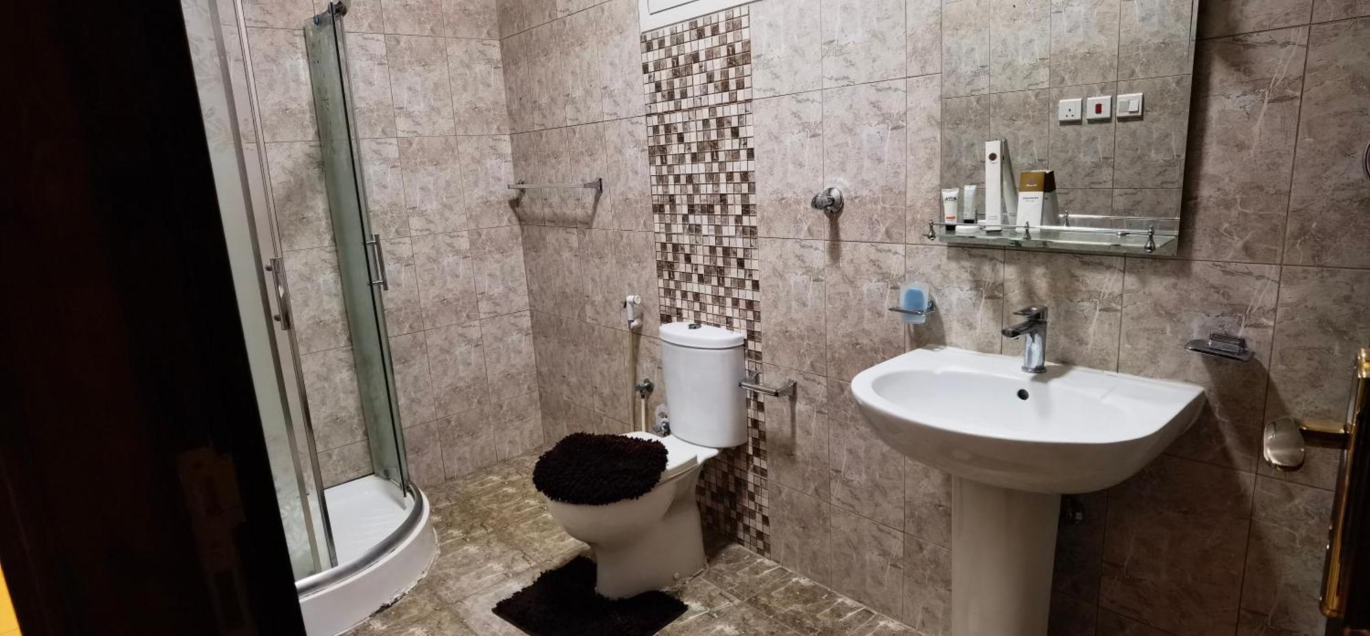 Apartment شقه راقيه ب٣غرف نوم تتسع ل٧ اشخاص *