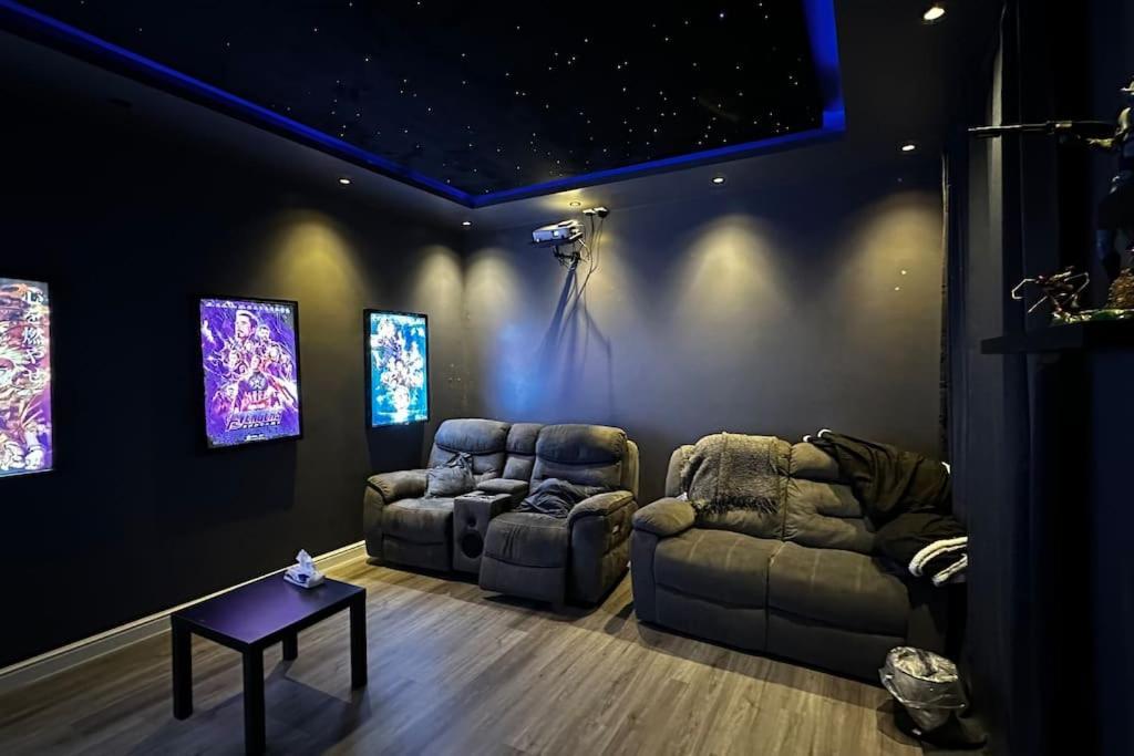 Apartment جاكوزي وغرفة سينما شقه فاخرة في ممشى الهجرة Vip Medina