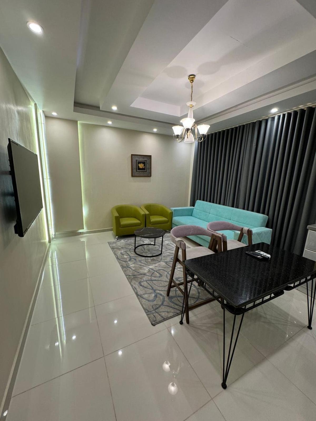 Apartment Lovely High Quality Self Check-in سلام بالدخول الذاتي *