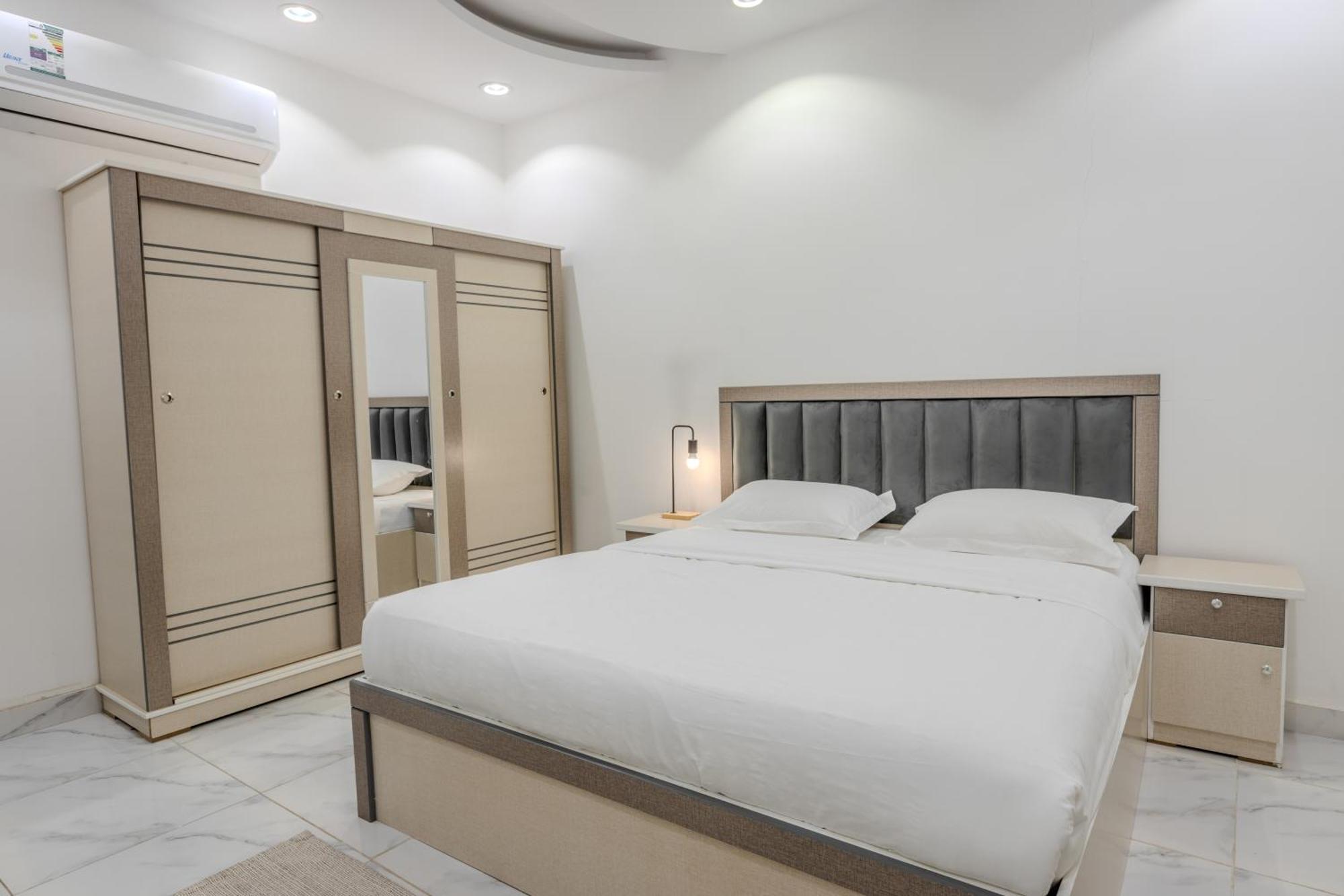Luxurious Family 3 Bedroom 10 Mins Drive To Al-masjid Nabawi - Nozol Noor 1 Apartment Medina