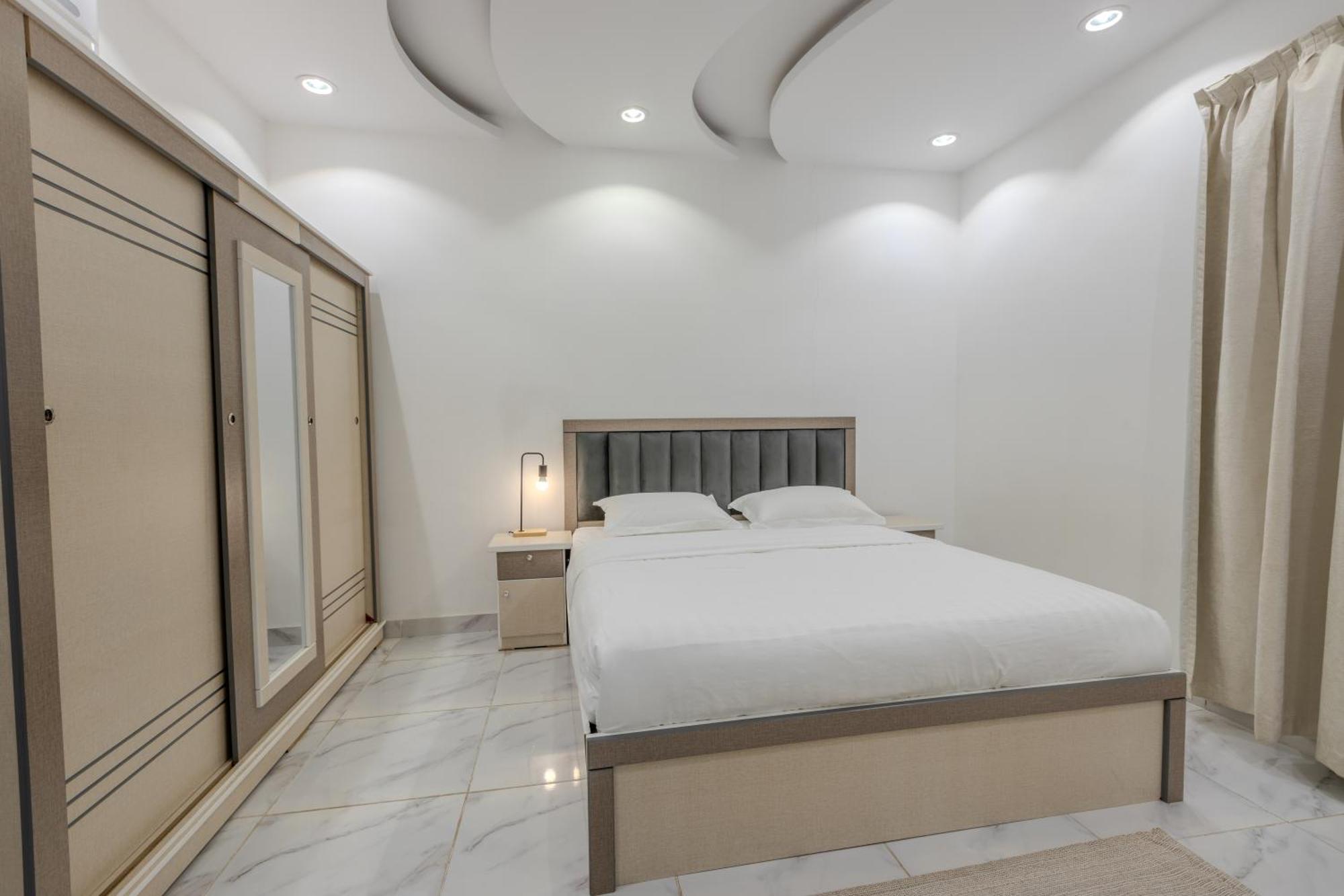 Comfortable & Big Family 10mins Drive To Al-masjid -nabawi - Nozol Noor 2 Apartment