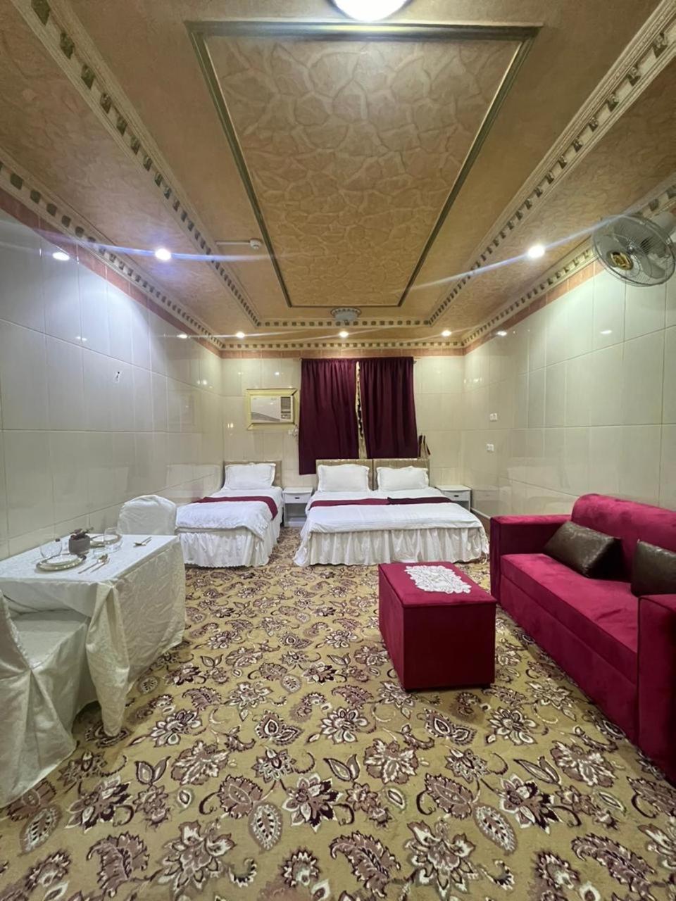 دار اليقين * Medina