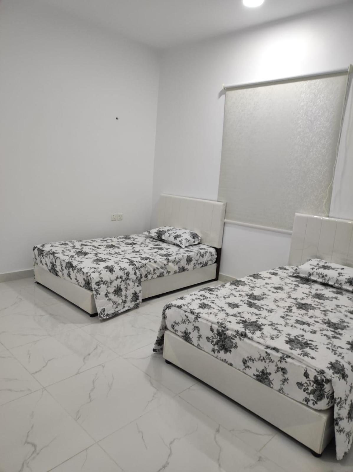 Apartment تالا للشقق المفروشه Madinah شقه با الكامل 3 غرف نوم وصاله ودورتين مياه وحوش مدخل مستقل *