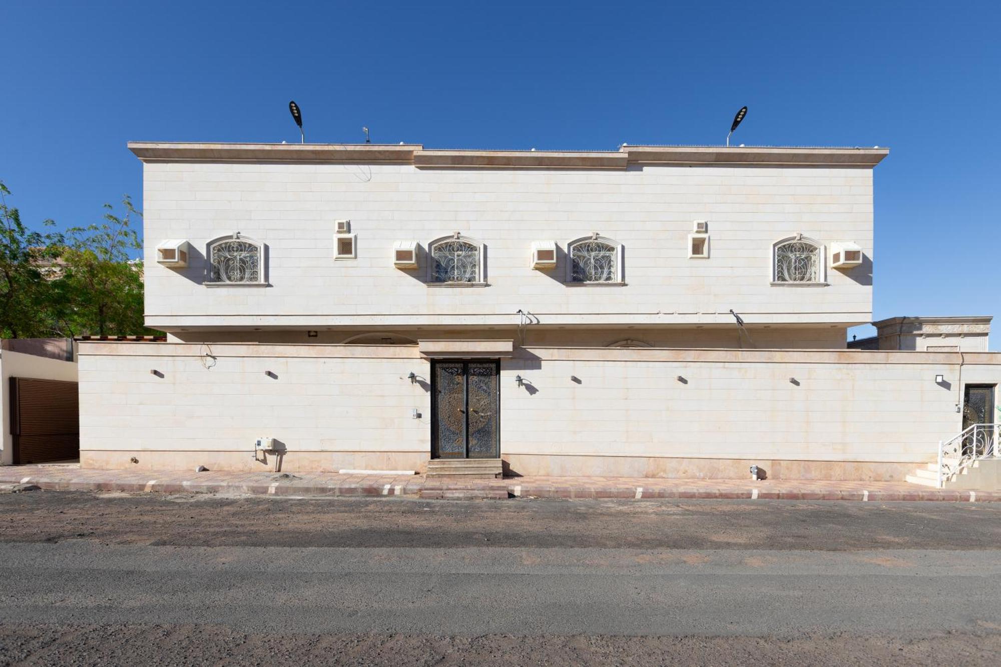 Al-jamwaut A - Nozol Noor 5 Medina