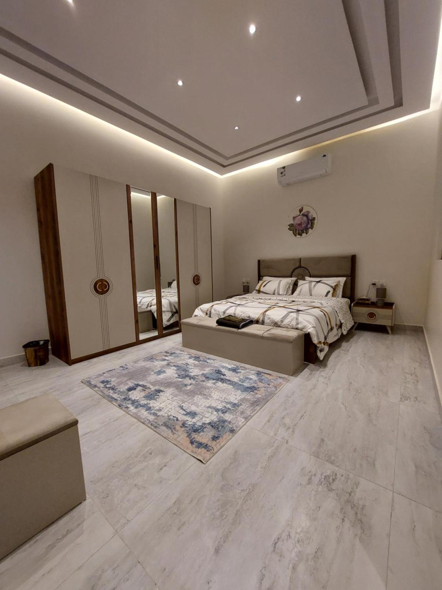 Apartment شقه فاخره بجوار الراشد مول Medina