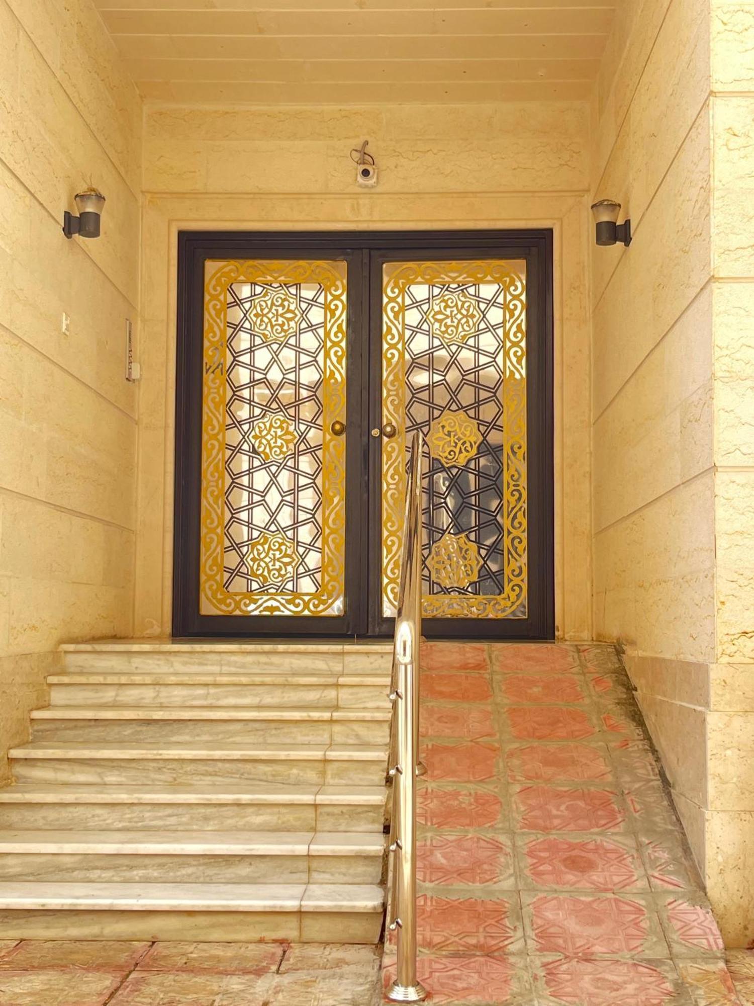 Luxurious Family 3 Bedroom 10 Mins Drive To Al-masjid Nabawi - Nozol Noor 1 *