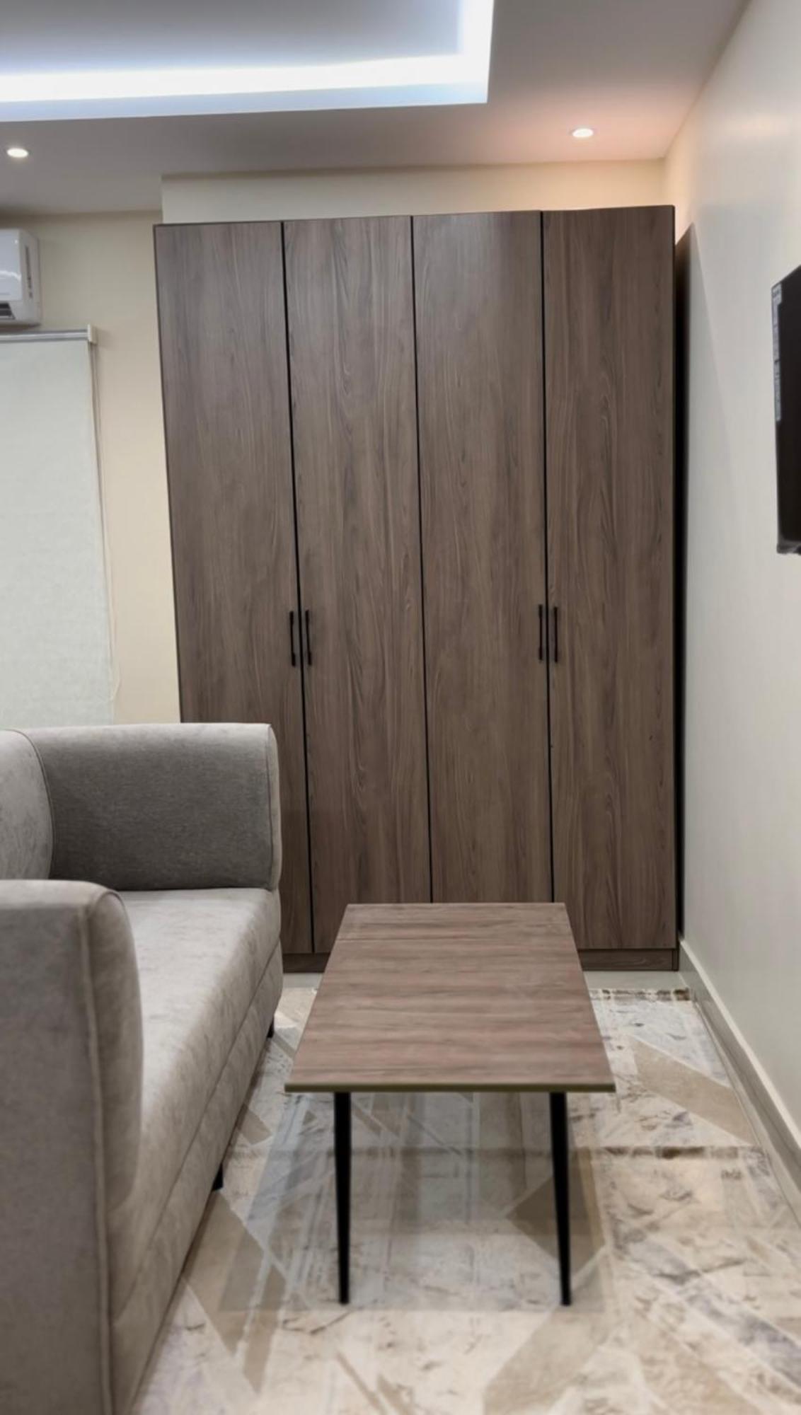 المنى للشقق المفروشة Almona Apartment *