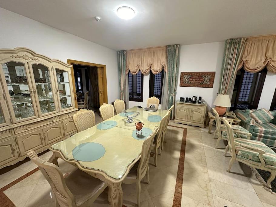 Dar Kholoud Taibah Luxury - Masjid Nabawi Steps Away Apartment Medina