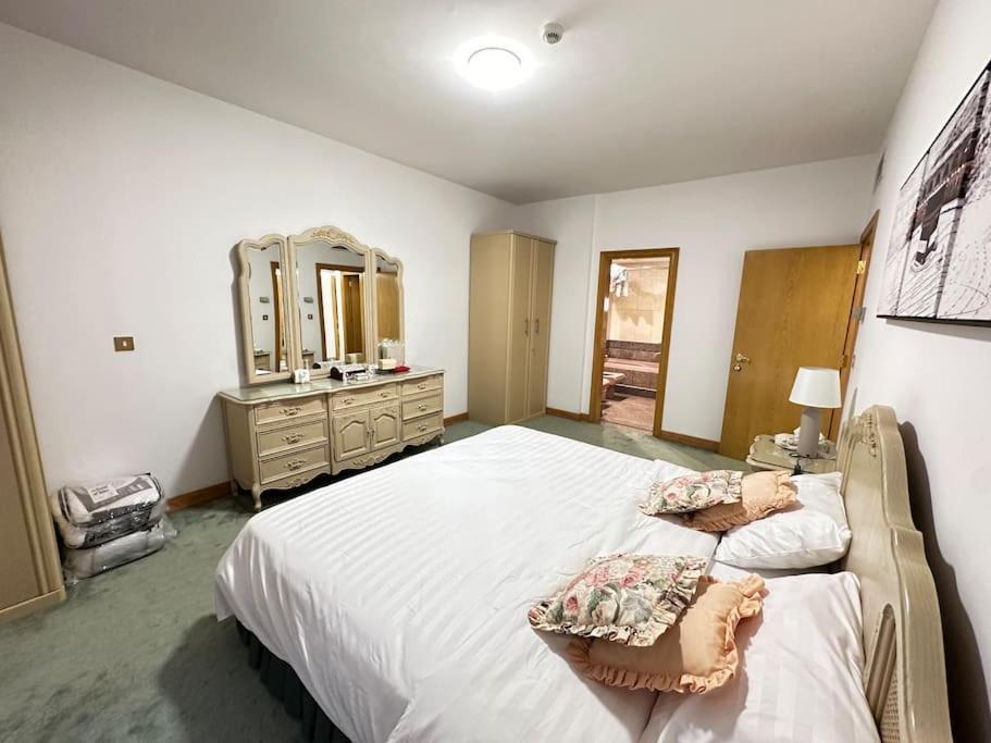 Dar Kholoud Taibah Luxury - Masjid Nabawi Steps Away Apartment *