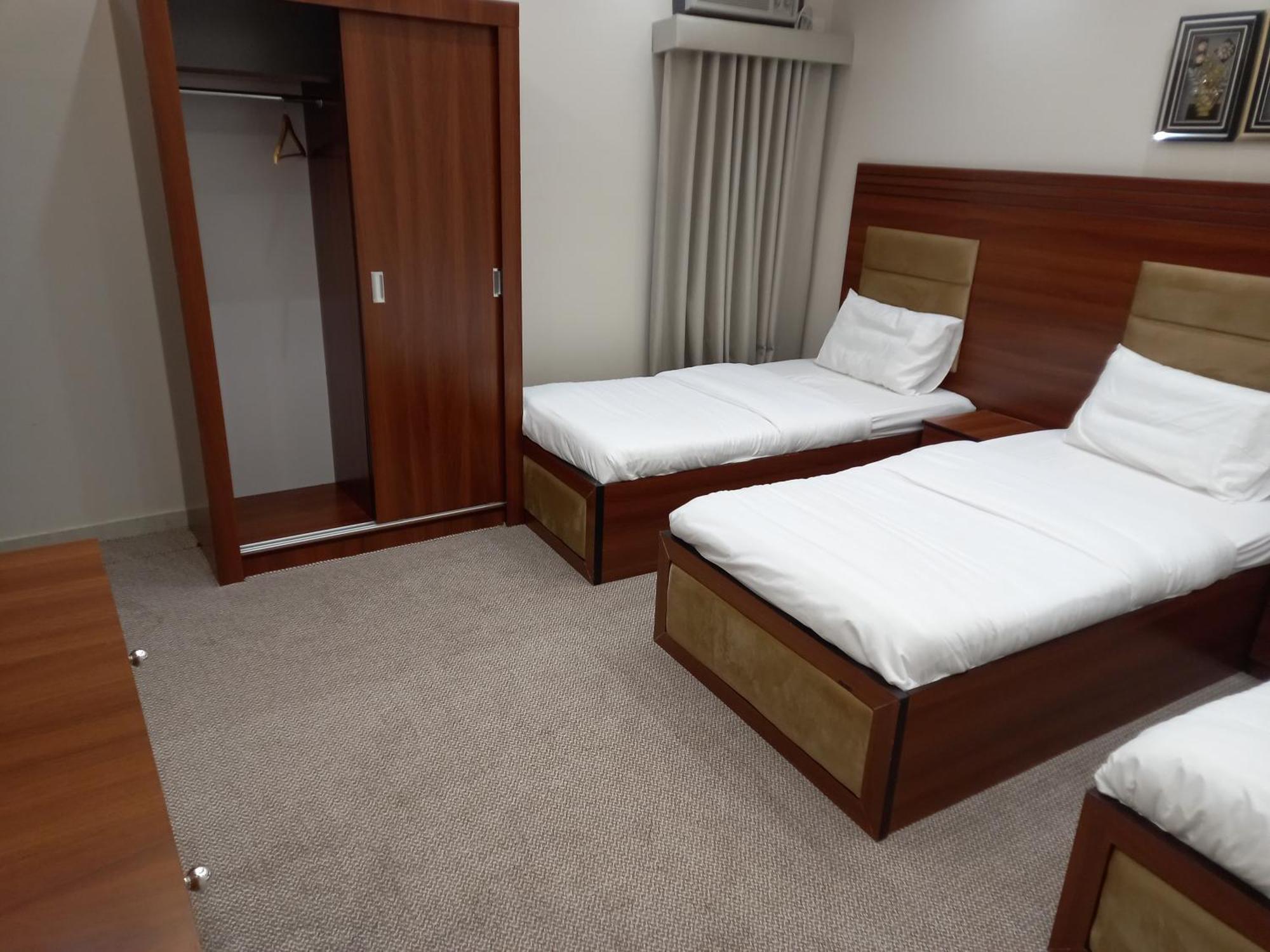 Am غرف وشقق مفروشة Homestay *