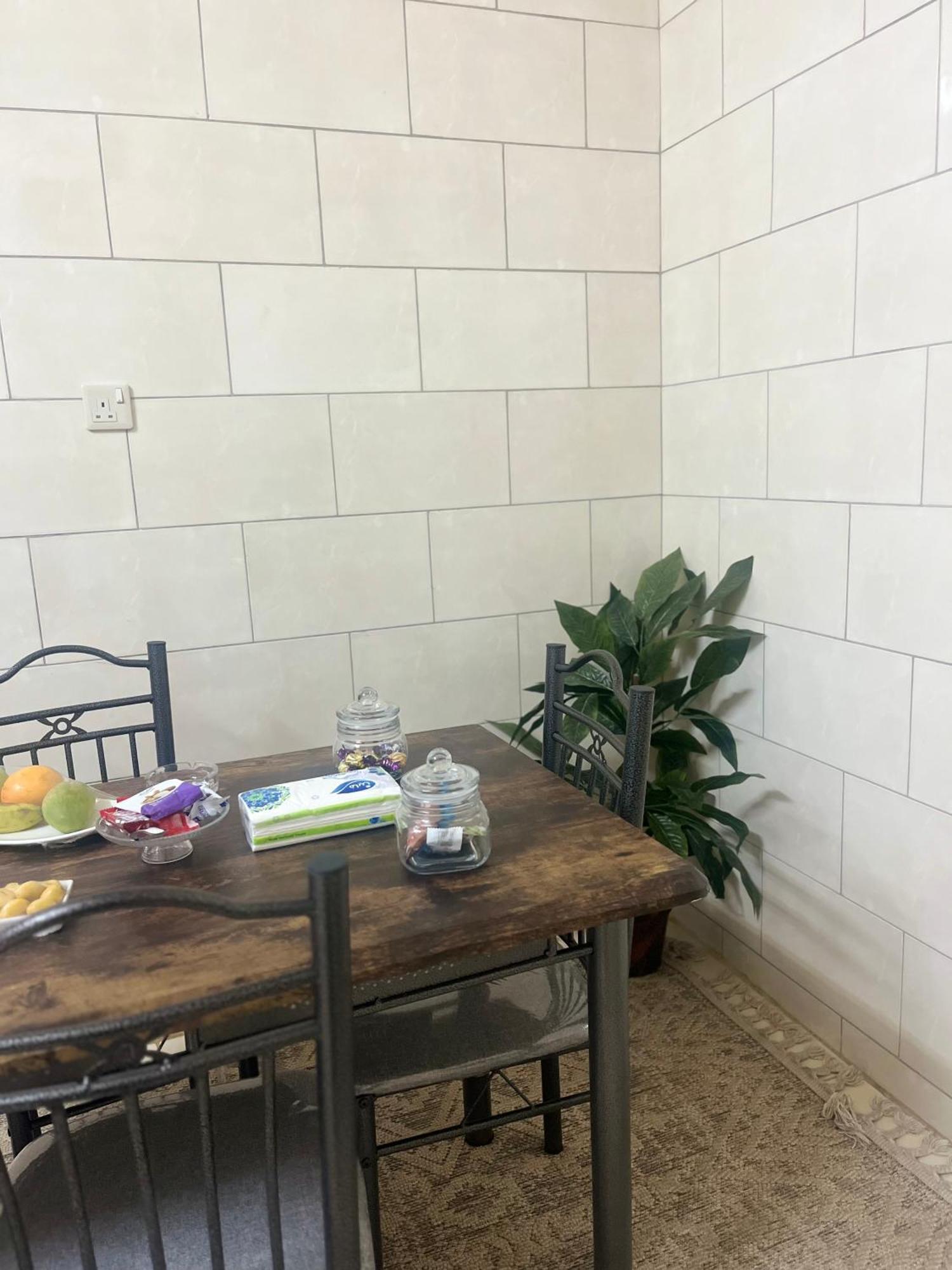 الدار الجميلة دار هند تبعد عن الحرم 12 دقيقة Apartment *