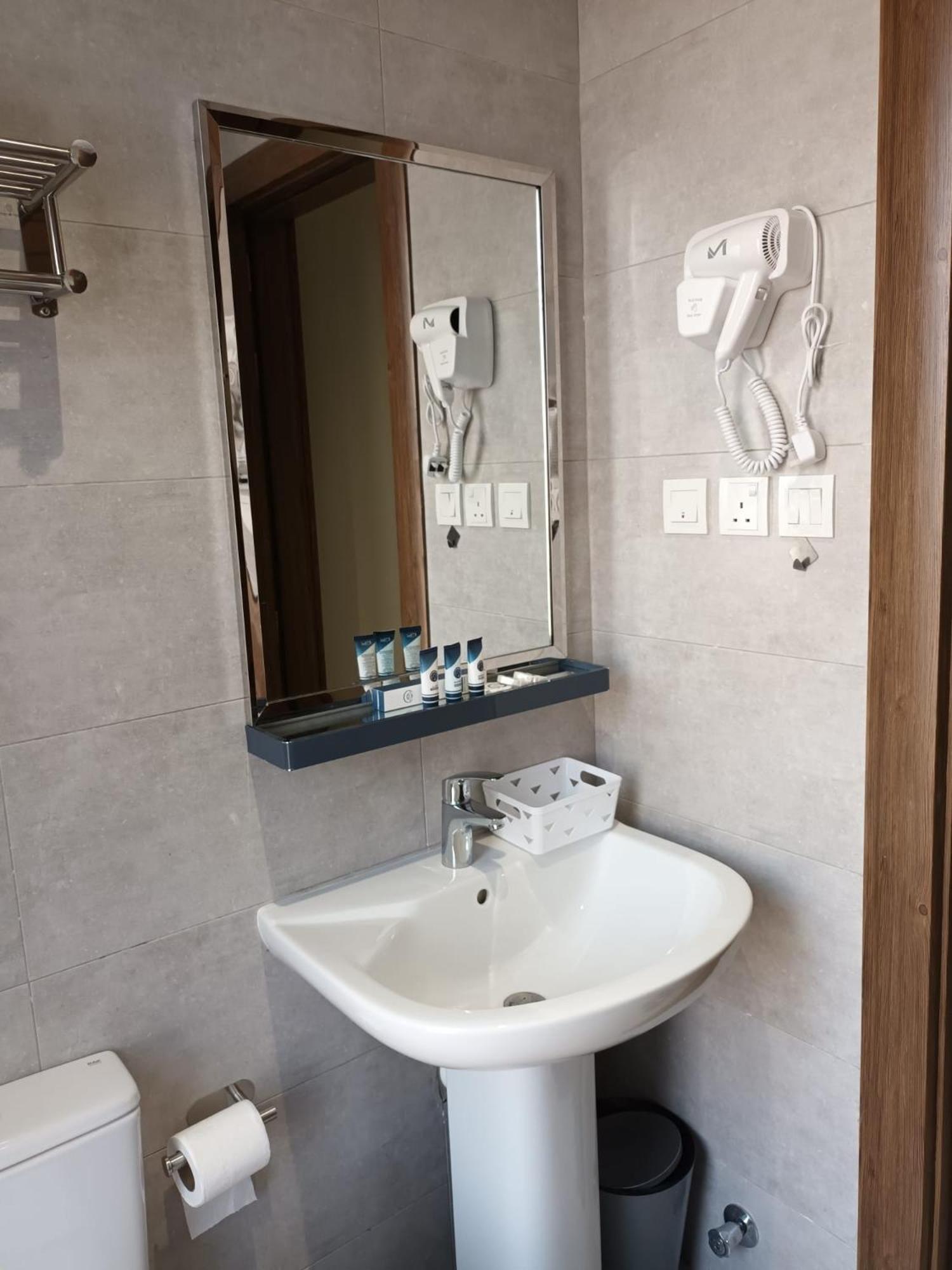 طيبة للشقق الفاخرةtaiba Luxury Of 3 Bedrooms 5 Minutes To Haram * Medina