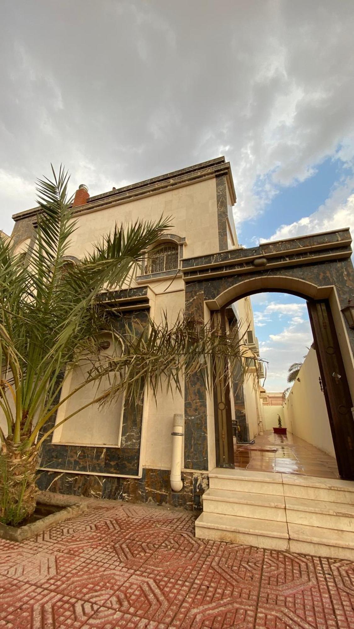 Apartment بداخل حد الحرم *