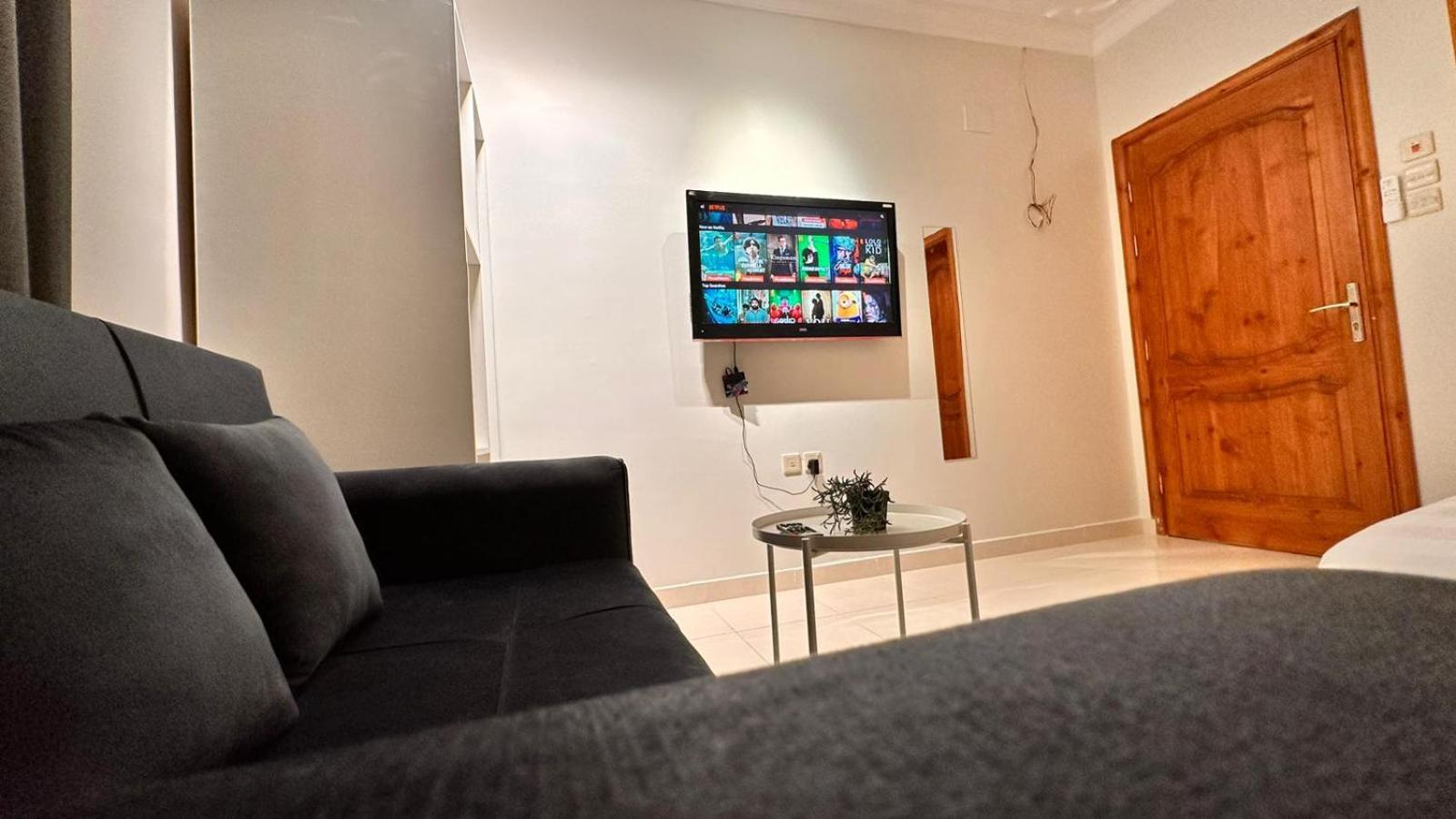 Apartment هادئة قريبة من المسجد النبوي دخّول ذاتي Self Check In 203 *