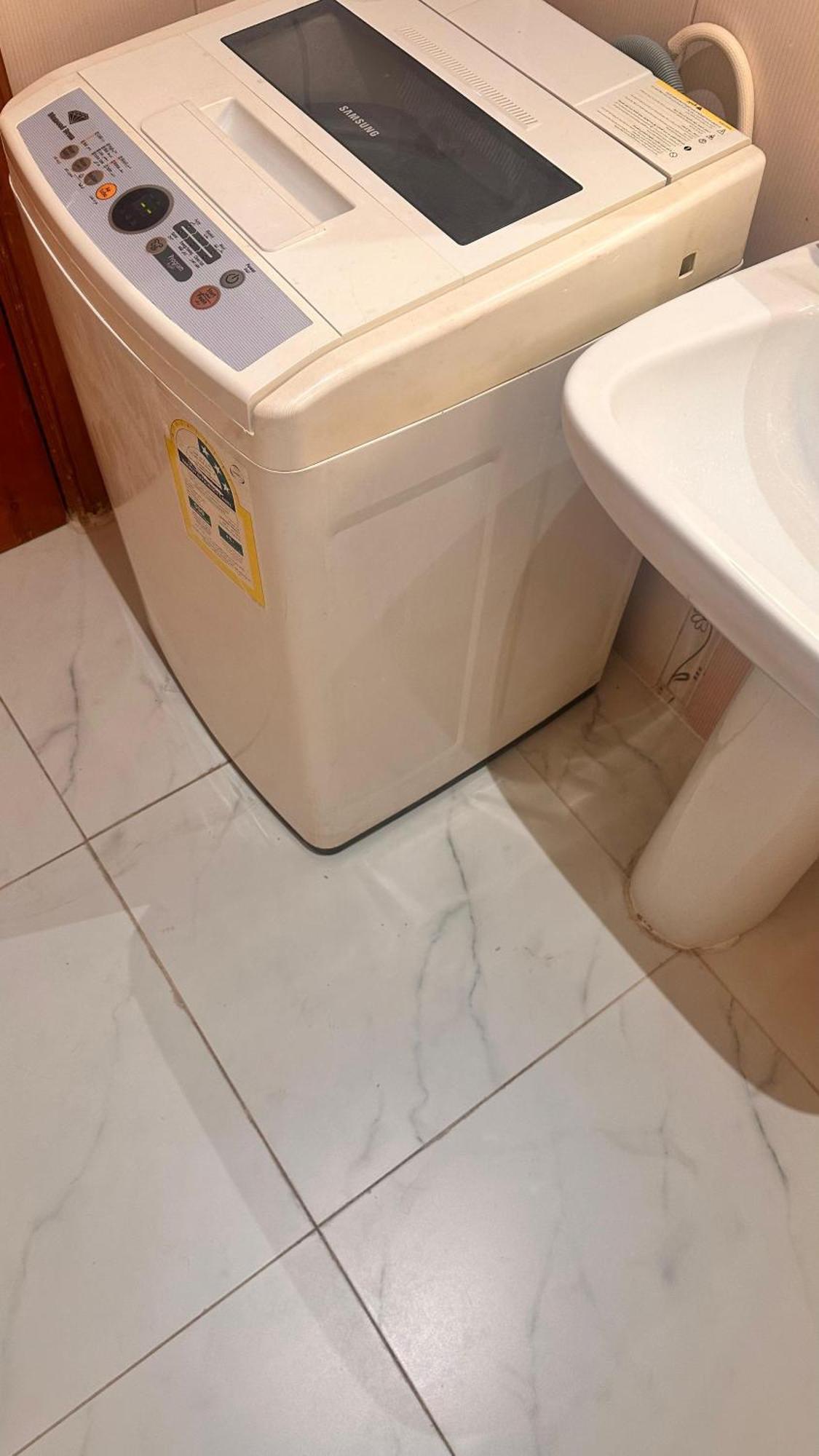 فاخر بغرفتي نوم قريب المسجد النبوي 205 دخّول ذاتي Self Check In Apartment *