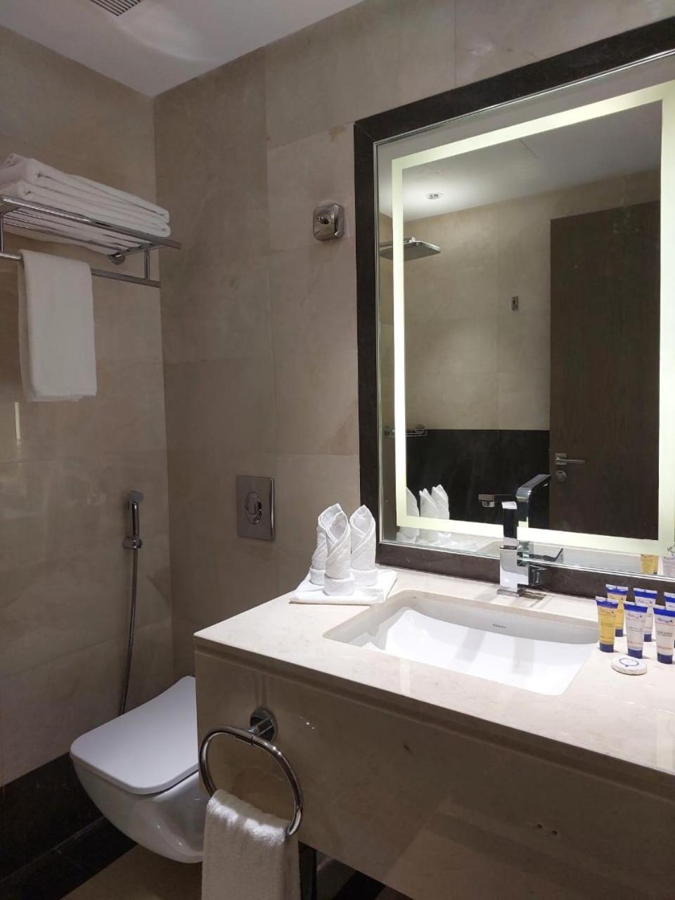 Valy Hotel