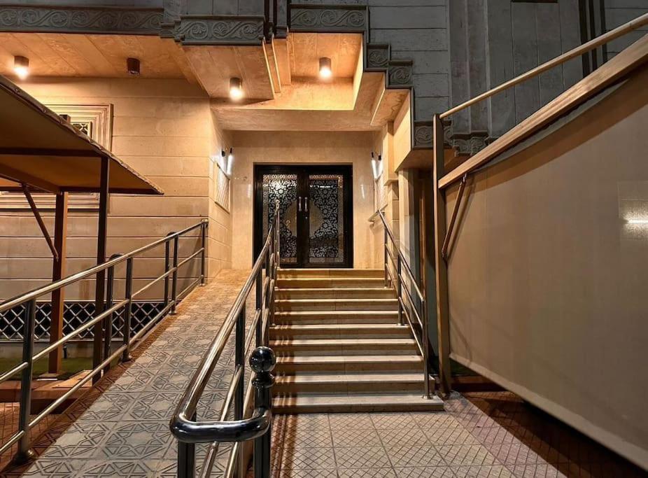 Near Masjid Nabawi 5-3 Min By Car 20-25 Walking Gf1 Apartment *