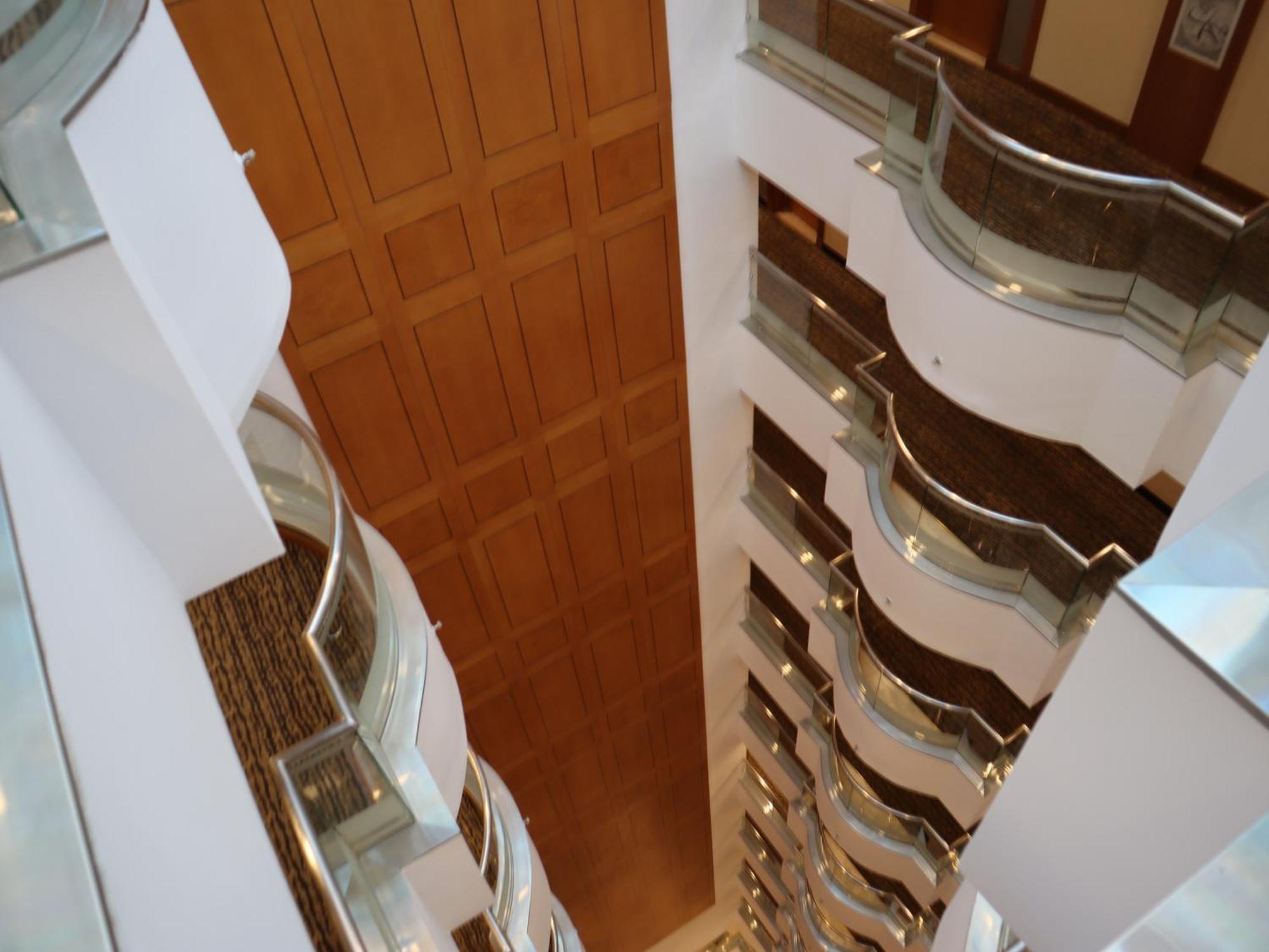 Mokhtara Plaza Hotel *