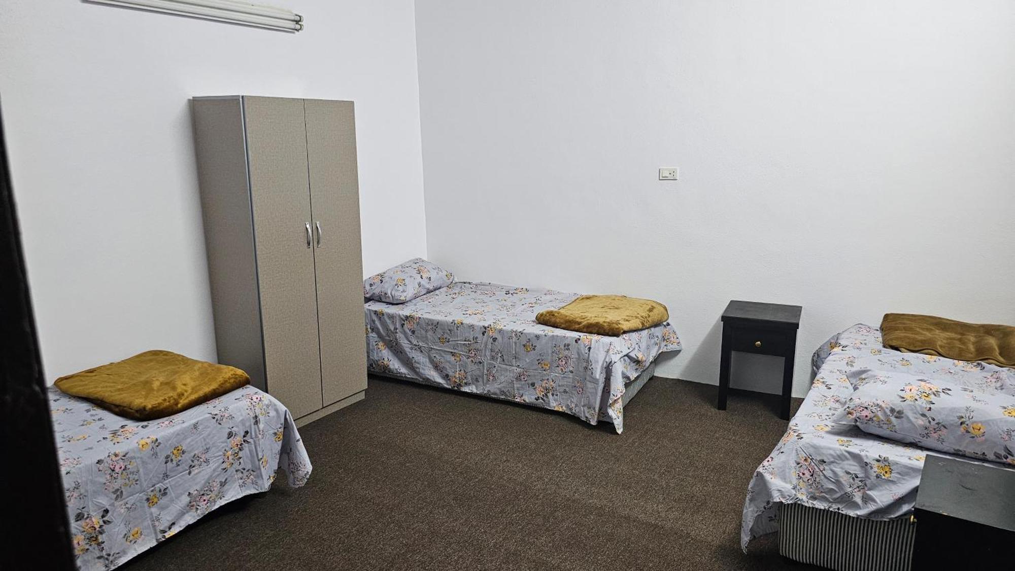 شقة صغيرة Apartment *