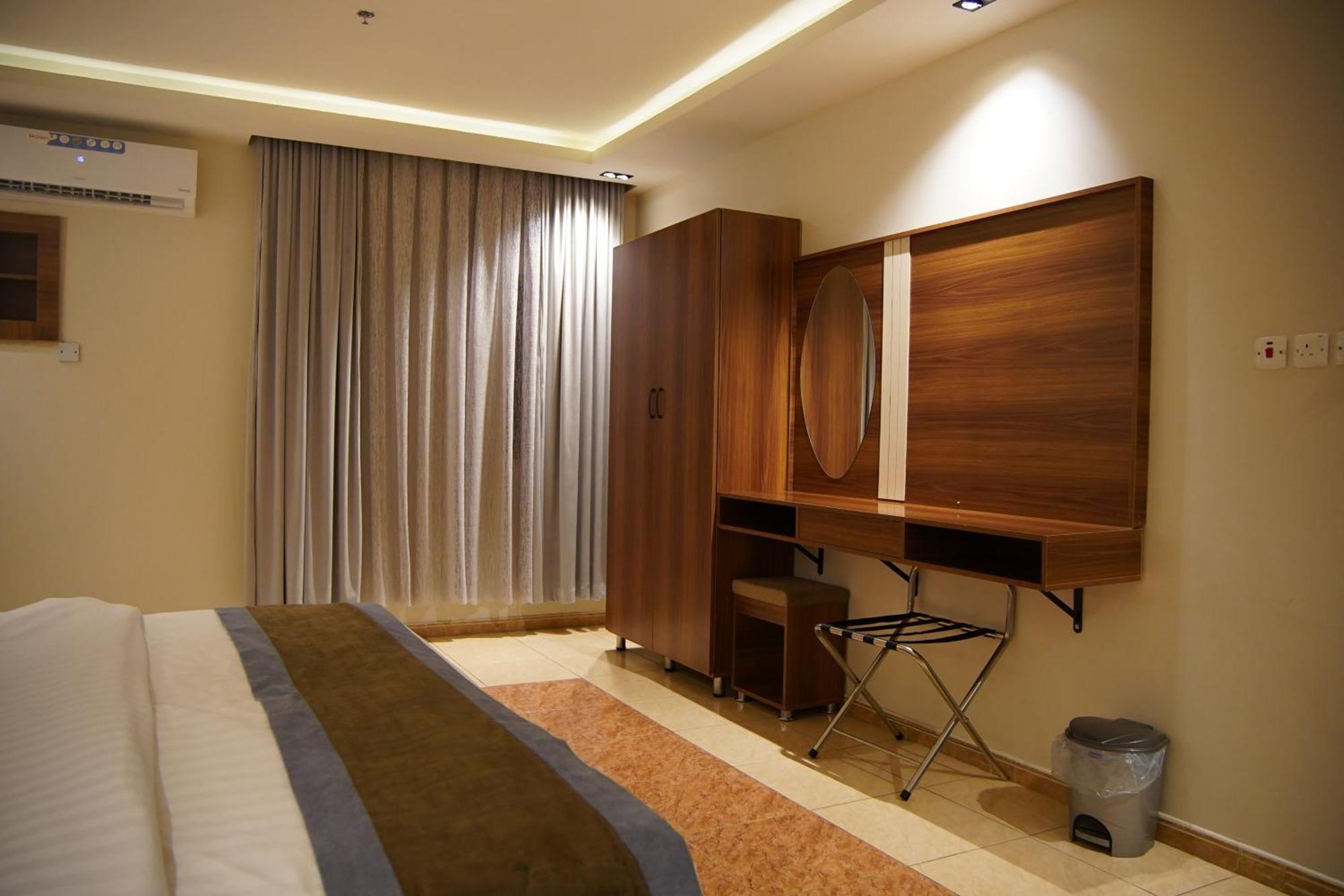 Aparthotel Dosh 3*