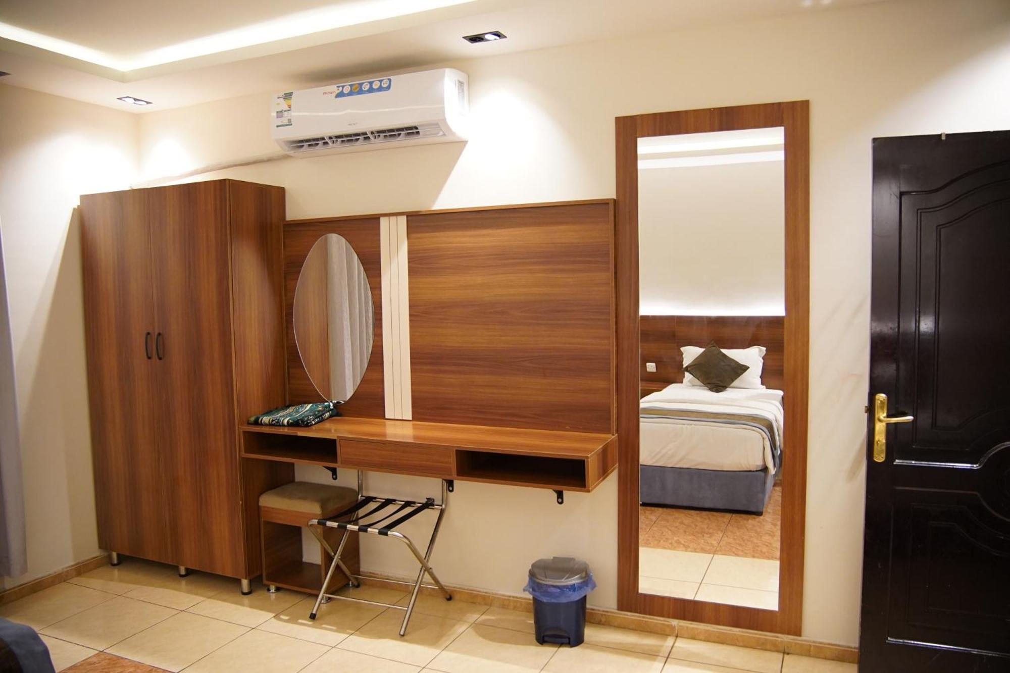Aparthotel Dosh Medina