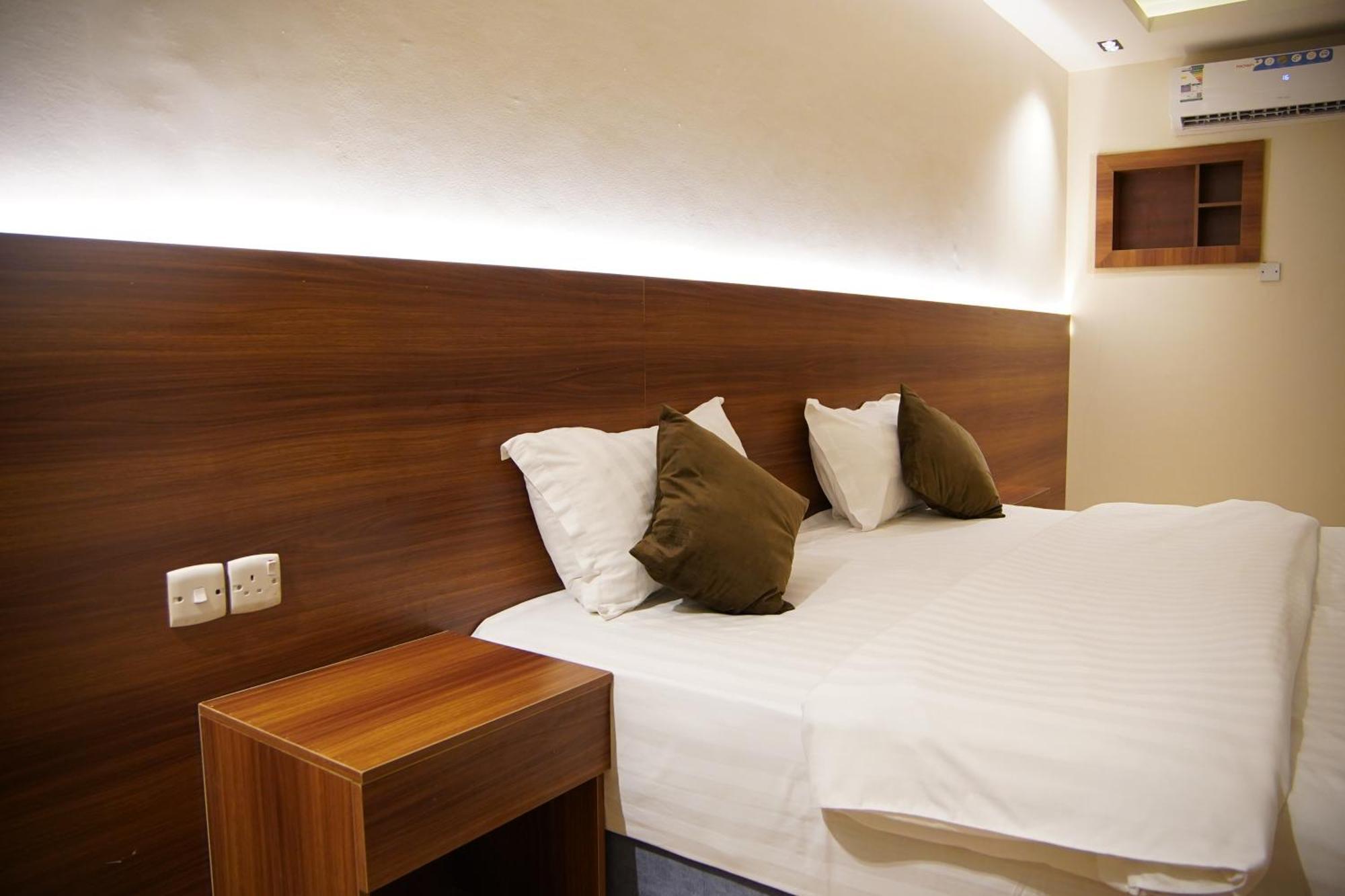 Dosh Aparthotel 3*