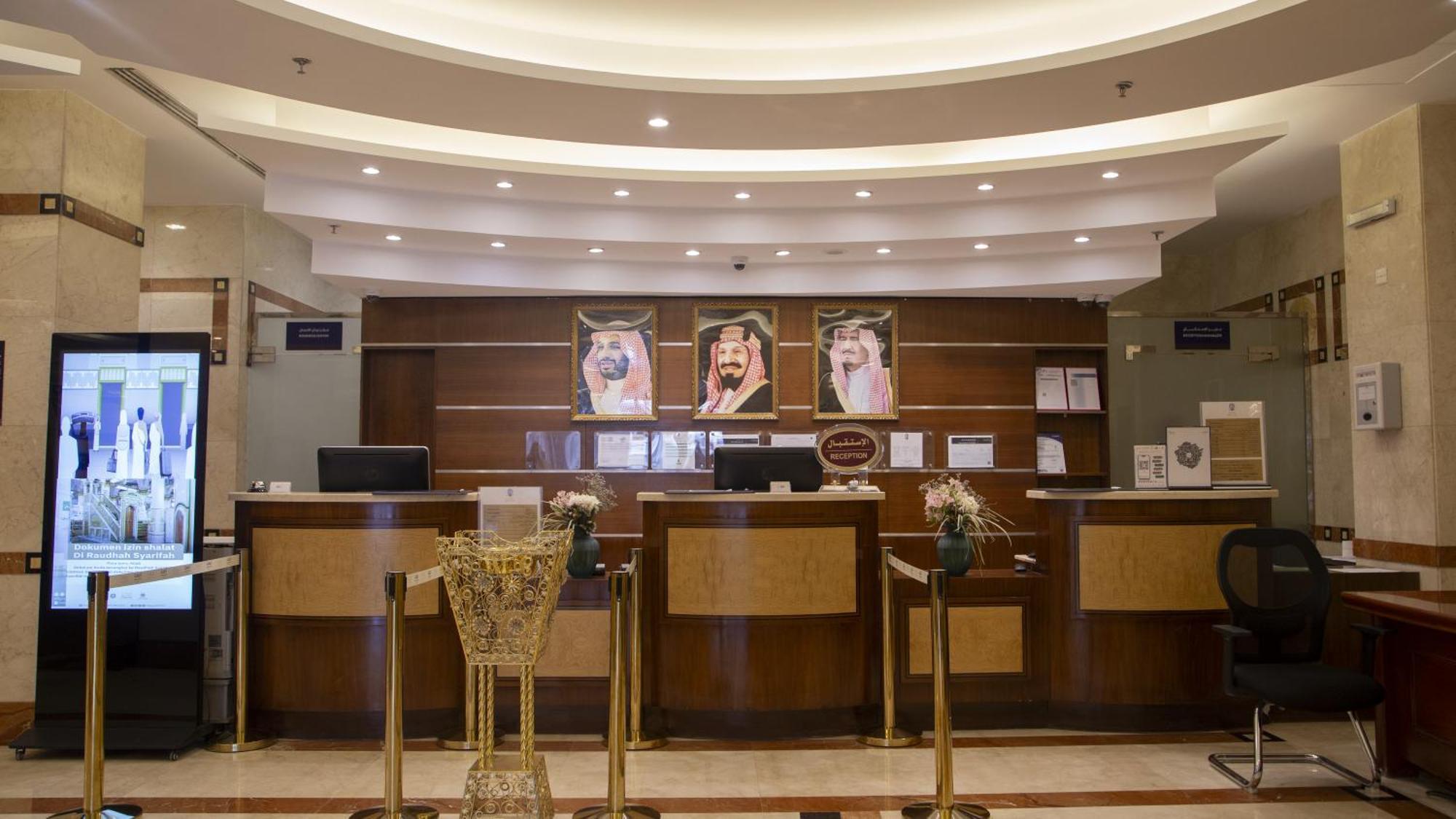 Nozol Royal 4*
