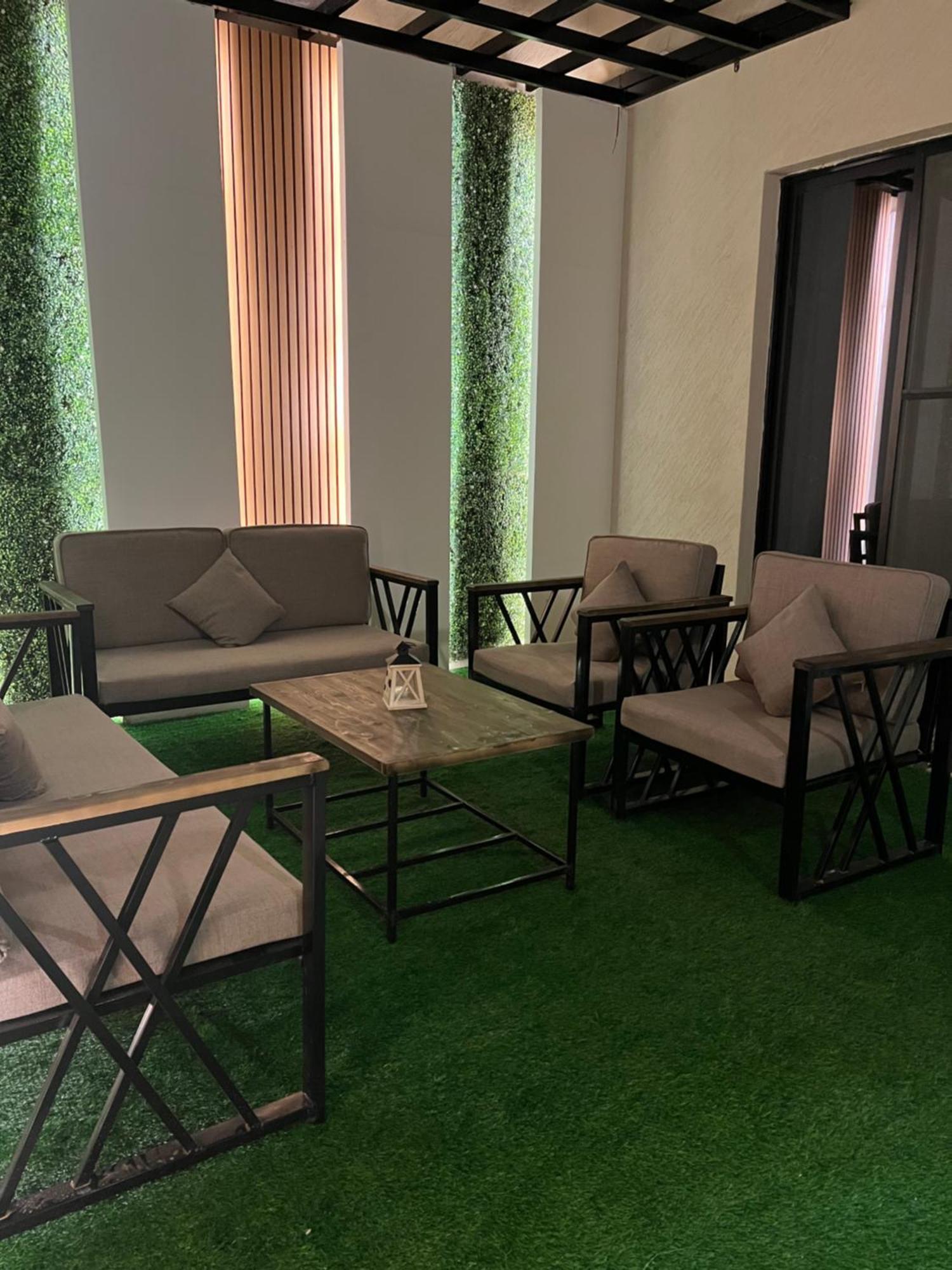 Apartment لافندرية طيبة *
