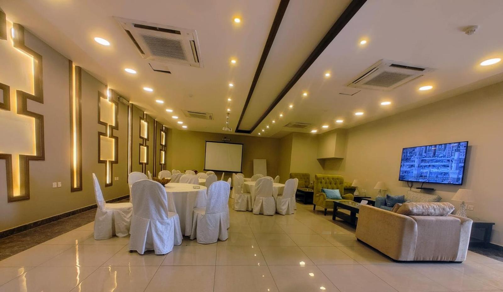Al Mokhmalia Serviced Hotel